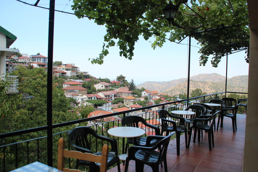 Capuralli Hotel Pedhoulas Exterior photo